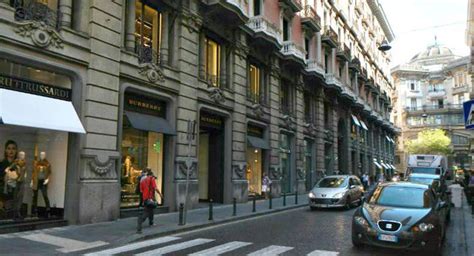 chanel napoli via dei mille|Google Maps.